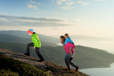 Narvikfjellet er fantastisk også på sommeren, med blant annet flotte gåturer. Foto: Narvikfjellet.