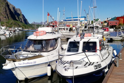 Vi kan chartre båter i alle slags størrelser til å passe din gruppe og den fiskeopplevelsen du vil ha. Foto: No Problem Sportsfishing.