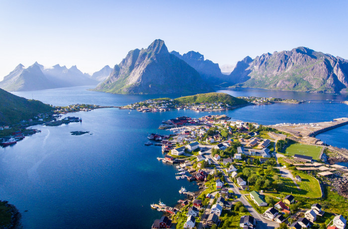 Reine og Reinebringen. Foto: Adventure Tailor.