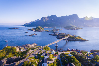 Reine sett fra lufta. Foto: Adventure Tailor.