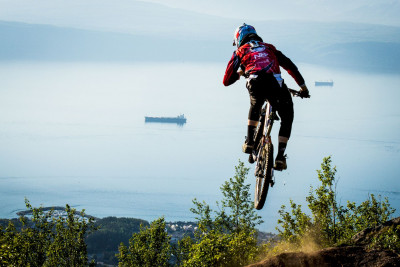 Terrengsykling med bedre utsikt? Lykke til! Foto: Narvikfjellet.